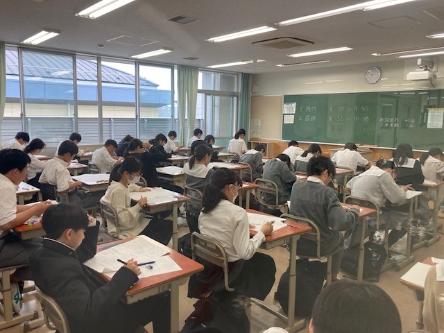 061023 中１中間考査 (1)